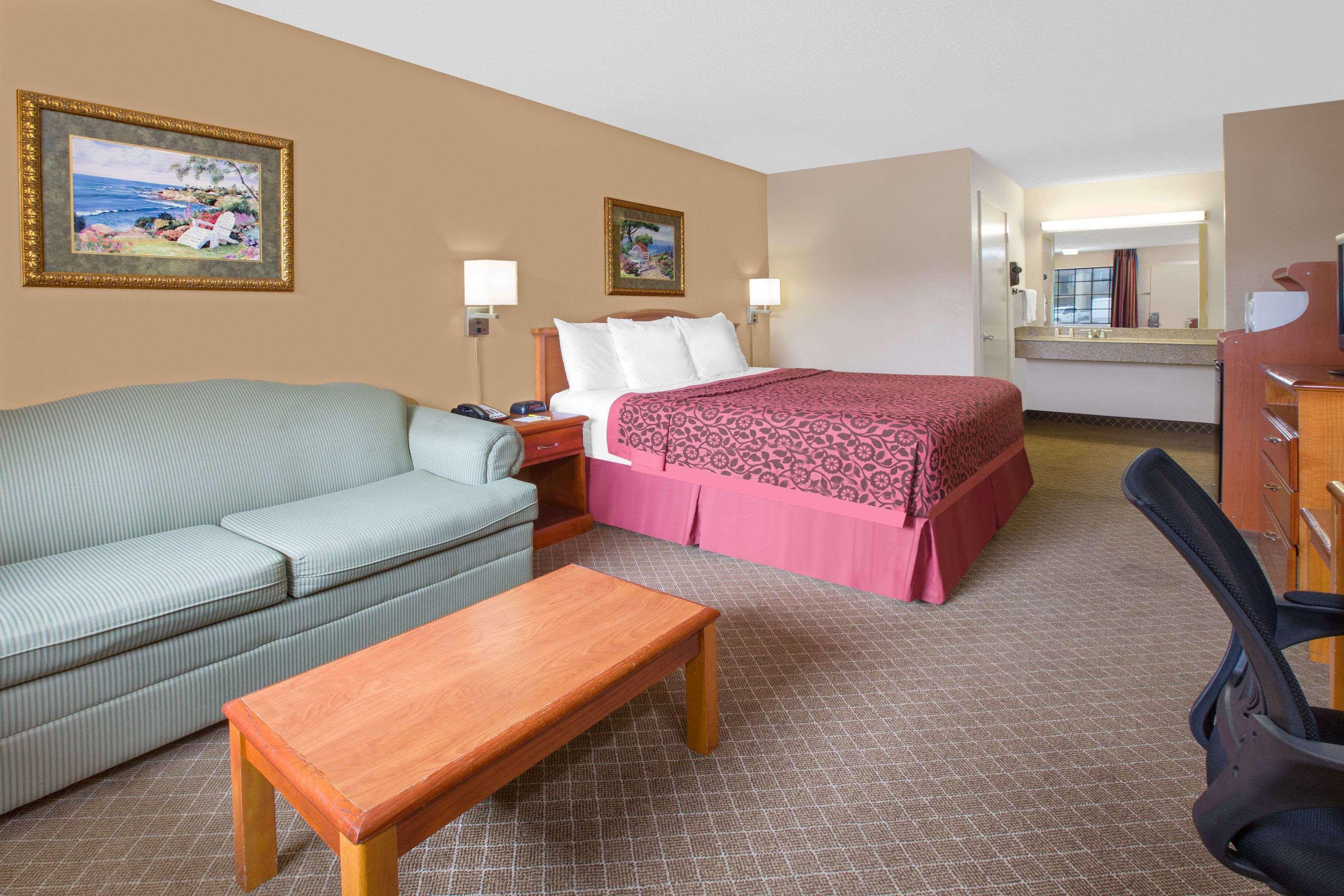 Days Inn By Wyndham Ruston La Ngoại thất bức ảnh