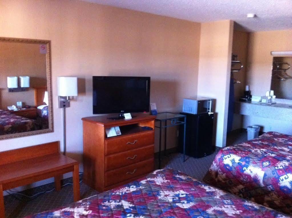 Days Inn By Wyndham Ruston La Ngoại thất bức ảnh
